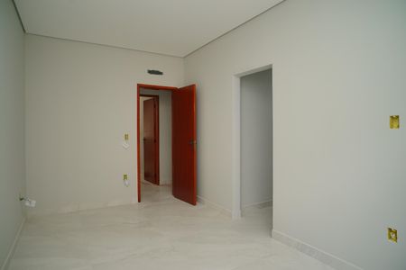 Casa de condomínio para alugar com 150m², 3 quartos e 3 vagasSuíte