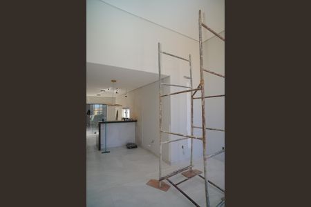 Sala de casa de condomínio para alugar com 3 quartos, 150m² em Inoa, Maricá