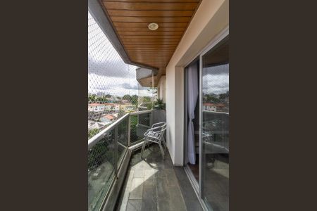 Apartamento à venda com 102m², 3 quartos e 2 vagasVaranda 