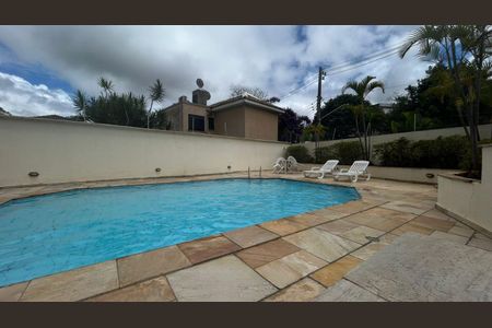 Apartamento à venda com 102m², 3 quartos e 2 vagasPiscina