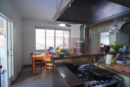 Casa à venda com 450m², 5 quartos e 3 vagasCozinha