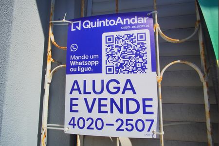 Casa à venda com 450m², 5 quartos e 3 vagasPlaca na Fachada