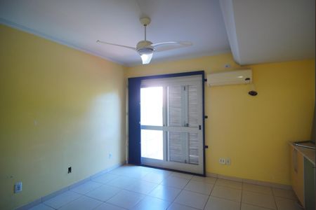 Casa à venda com 450m², 5 quartos e 3 vagasSuíte