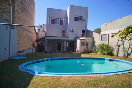 Casa à venda com 450m², 5 quartos e 3 vagasPiscina e Quintal