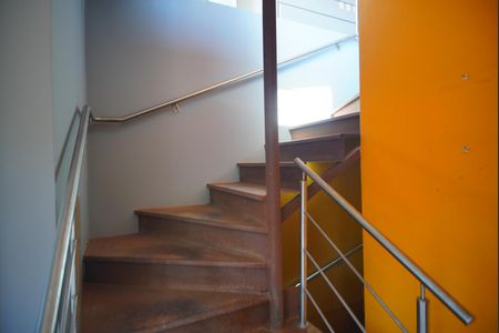 Casa à venda com 450m², 5 quartos e 3 vagasEscada - Acesso Salão de Festas