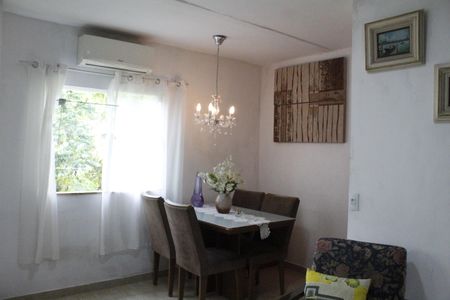 Sala de casa à venda com 2 quartos, 42m² em Pechincha, Rio de Janeiro