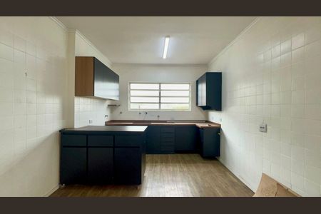 Casa para alugar com 180m², 3 quartos e 2 vagasCozinha