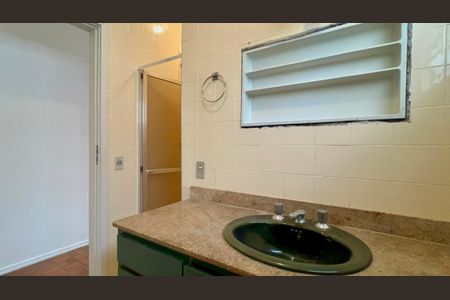 Casa para alugar com 180m², 3 quartos e 2 vagasBanheiro