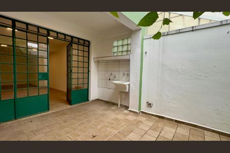 Casa para alugar com 180m², 3 quartos e 2 vagasQuintal