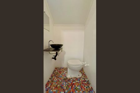 Casa para alugar com 180m², 3 quartos e 2 vagasBanheiro do Salão 