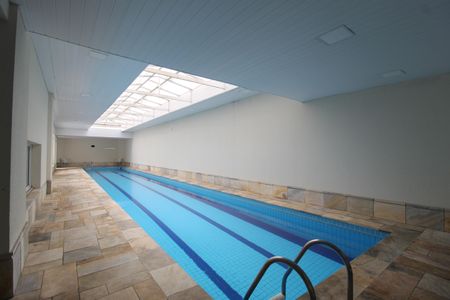 Apartamento para alugar com 94m², 2 quartos e 2 vagasÁrea Comum - Piscina