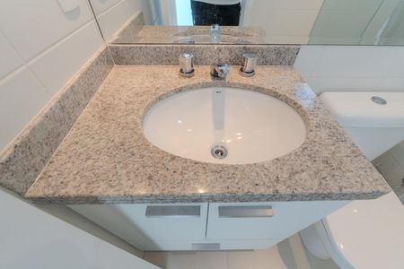 Apartamento à venda com 51m², 1 quarto e 1 vaga Apartamento à venda com 51m², 1 quarto e 1 vagaBanheiro da Suíte 1