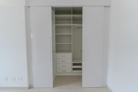 Apartamento à venda com 51m², 1 quarto e 1 vaga Apartamento à venda com 51m², 1 quarto e 1 vagaSuíte 1
