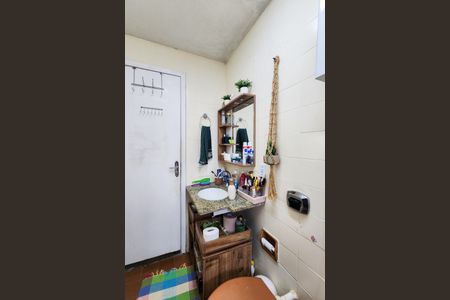 Apartamento à venda com 77m², 2 quartos e 1 vagaBanheiro 