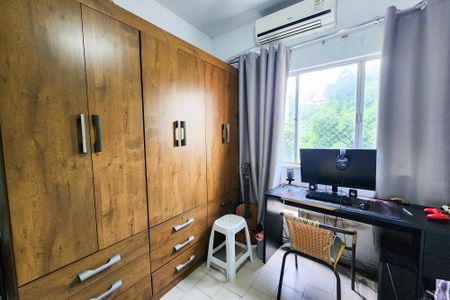 Apartamento à venda com 77m², 2 quartos e 1 vagaQuarto 1