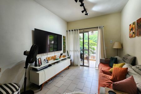 Apartamento à venda com 77m², 2 quartos e 1 vagaSala 