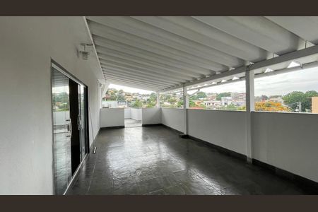 Apartamento à venda com 240m², 2 quartos e sem vagaVaranda