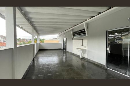 Apartamento à venda com 240m², 2 quartos e sem vagaVaranda