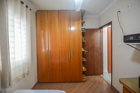 Apartamento à venda com 100m², 2 quartos e 4 vagas Apartamento à venda com 100m², 2 quartos e 4 vagasQuarto
