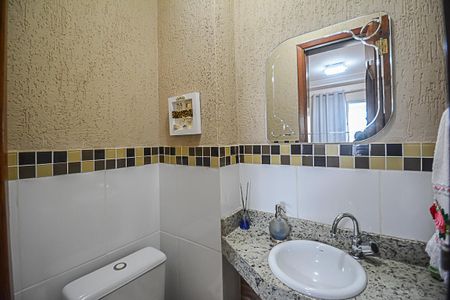 Apartamento à venda com 100m², 2 quartos e 4 vagas Apartamento à venda com 100m², 2 quartos e 4 vagasLavabo