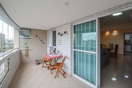 Apartamento à venda com 100m², 2 quartos e 4 vagas Apartamento à venda com 100m², 2 quartos e 4 vagasVaranda gourmet