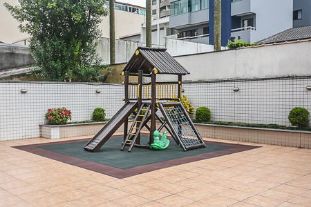 Apartamento à venda com 100m², 2 quartos e 4 vagas Apartamento à venda com 100m², 2 quartos e 4 vagasÁrea comum - Playground