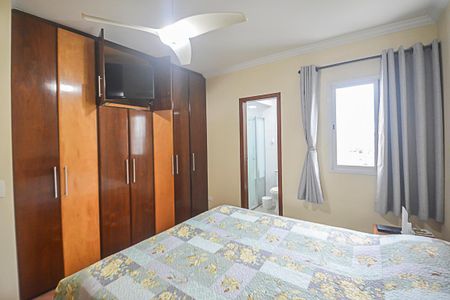 Apartamento à venda com 100m², 2 quartos e 4 vagas Apartamento à venda com 100m², 2 quartos e 4 vagasQuarto Suíte