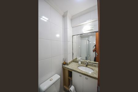 Apartamento à venda com 100m², 2 quartos e 4 vagas Apartamento à venda com 100m², 2 quartos e 4 vagasBanheiro da Suíte
