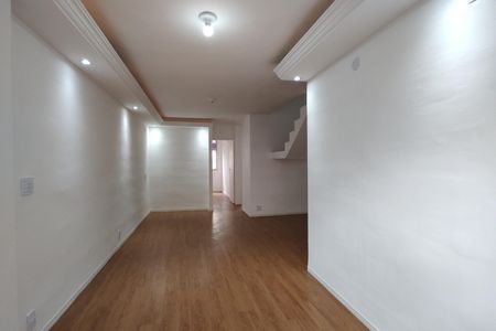 Sala de apartamento à venda com 2 quartos, 60m² em Taquara, Rio de Janeiro