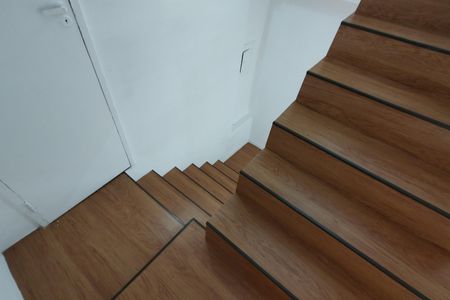 Apartamento à venda com 60m², 2 quartos e 1 vagaEscada 