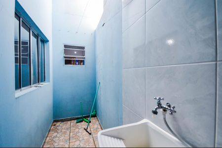 Casa para alugar com 55m², 2 quartos e sem vagaÁrea de Serviço