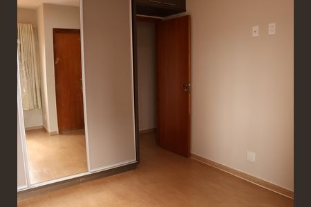 Casa à venda com 120m², 3 quartos e 2 vagasQuarto Suíte 2