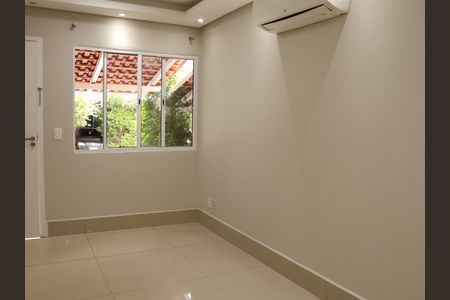 Sala de casa para alugar com 3 quartos, 120m² em Setor Centro Oeste, Goiânia