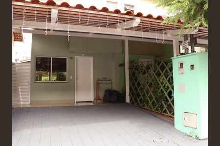 Casa à venda com 120m², 3 quartos e 2 vagasGaragem