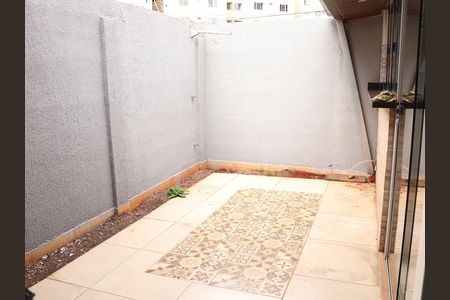 Varanda de casa à venda com 3 quartos, 120m² em Setor Centro Oeste, Goiânia