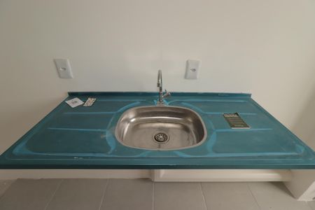 Apartamento à venda com 39m², 2 quartos e 1 vagaCozinha - Pia