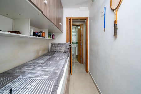 Apartamento à venda com 67m², 4 quartos e 1 vagaQuarto 2
