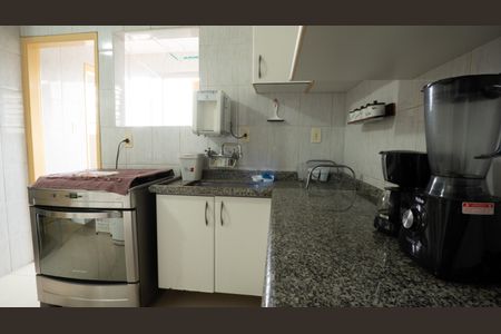 Apartamento à venda com 102m², 3 quartos e 1 vagaCozinha 