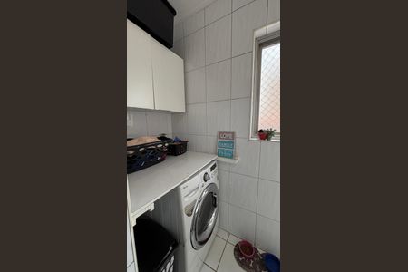 Apartamento à venda com 69m², 2 quartos e 1 vagaÁrea de Serviço