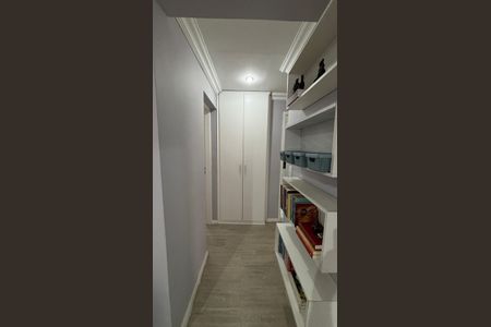 Apartamento à venda com 69m², 2 quartos e 1 vagaCorredor