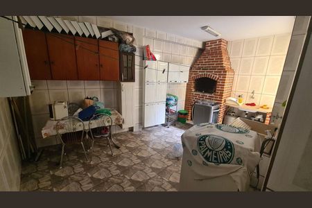 Casa à venda com 85m², 3 quartos e 2 vagas Casa à venda com 85m², 3 quartos e 2 vagasÁrea externa