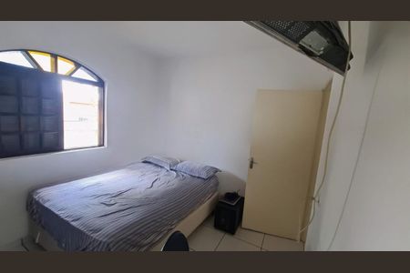 Casa à venda com 85m², 3 quartos e 2 vagas Casa à venda com 85m², 3 quartos e 2 vagasQuarto