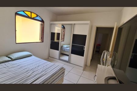 Quarto de casa à venda com 3 quartos, 85m² em Vila do Castelo, São Paulo