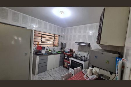 Casa à venda com 85m², 3 quartos e 2 vagas Casa à venda com 85m², 3 quartos e 2 vagasCozinha