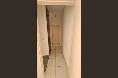 Corredor de casa à venda com 3 quartos, 85m² em Vila do Castelo, São Paulo