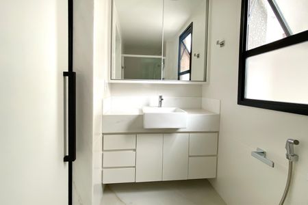 Apartamento à venda com 63m², 2 quartos e 2 vagasBanheiro da Suíte 1