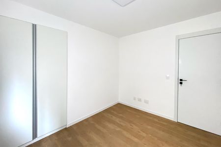 Apartamento à venda com 63m², 2 quartos e 2 vagasQuarto 2