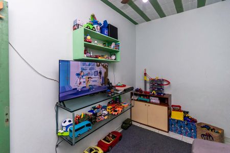 Quarto 1 de casa para alugar com 2 quartos, 40m² em Ramos, Rio de Janeiro