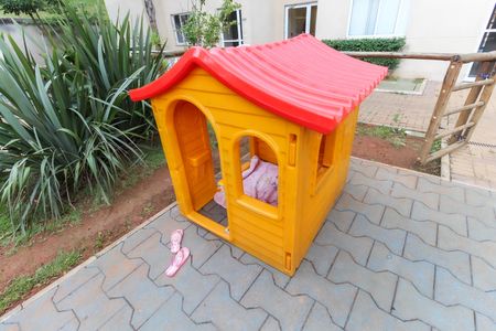 Apartamento para alugar com 32m², 2 quartos e sem vagaÁrea comum - Playground