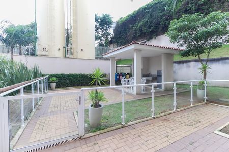 Apartamento para alugar com 32m², 2 quartos e sem vagaÁrea comum - Churrasqueira